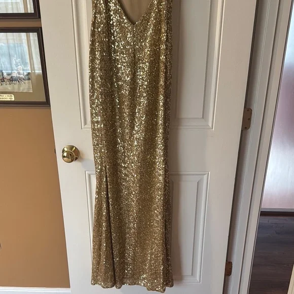Gold Sequin Gown - Picture 4 of 4